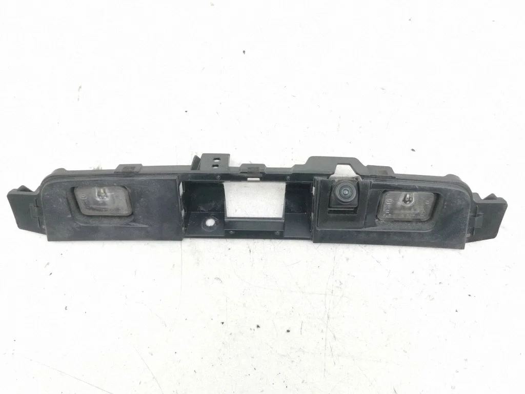 Trunk door license plate light bar DFR550854