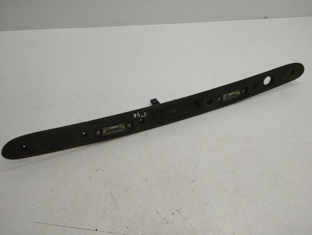 Trunk door license plate light bar – Volvo S60 (2011-2013)