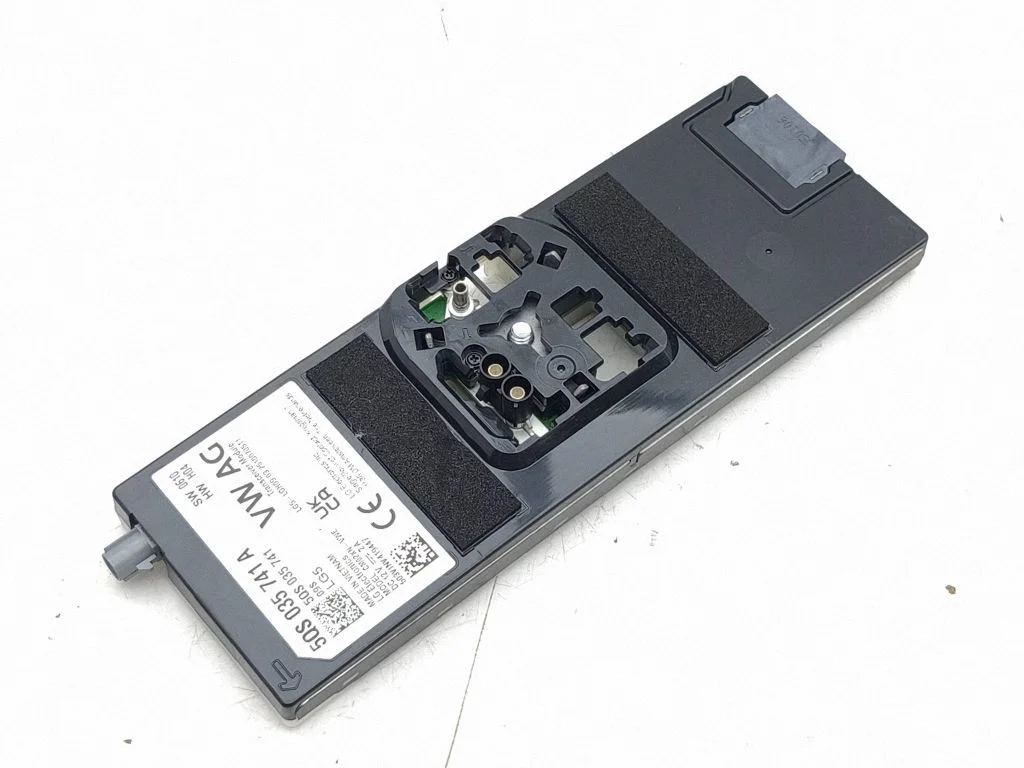 Radio antenna 5QS035741A