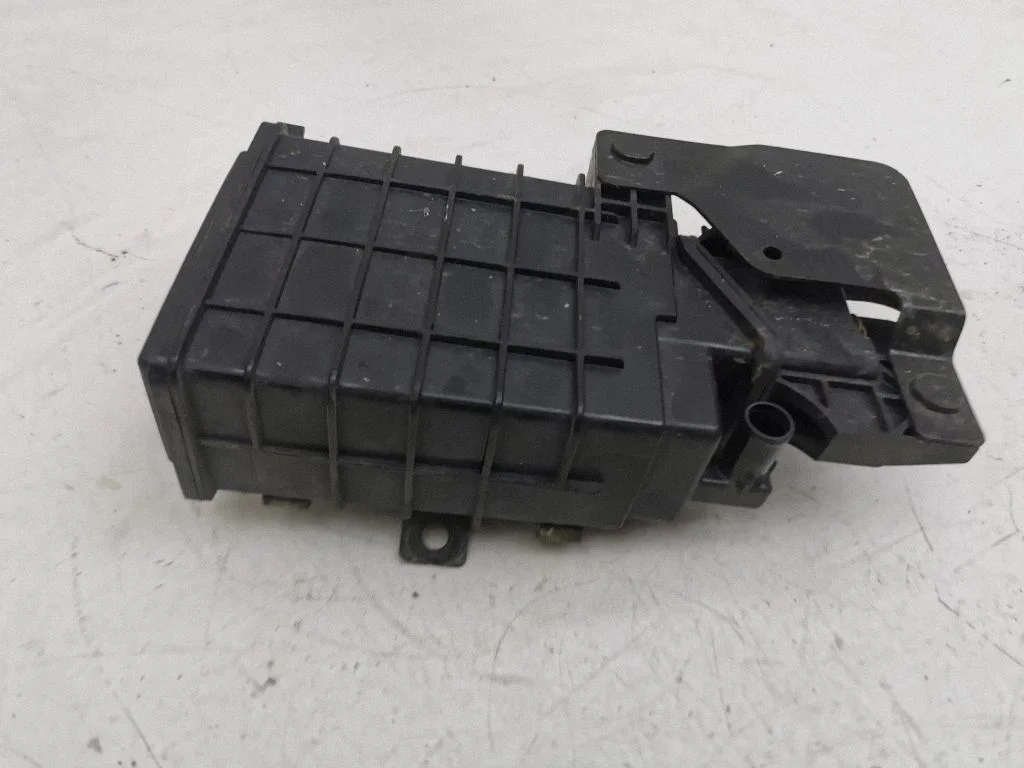 Fuel filter housing 20G11510