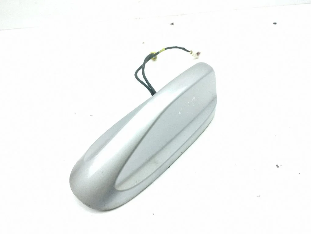 Radio antenna 81044JSCA