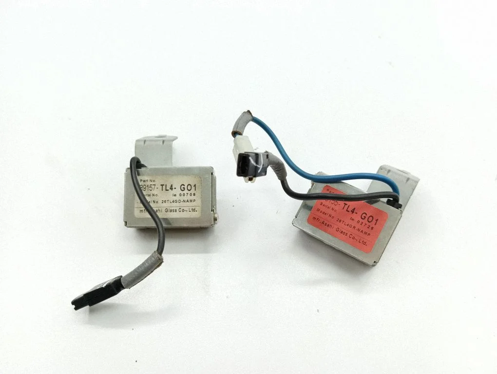 Radio antenna 39155TL4G01