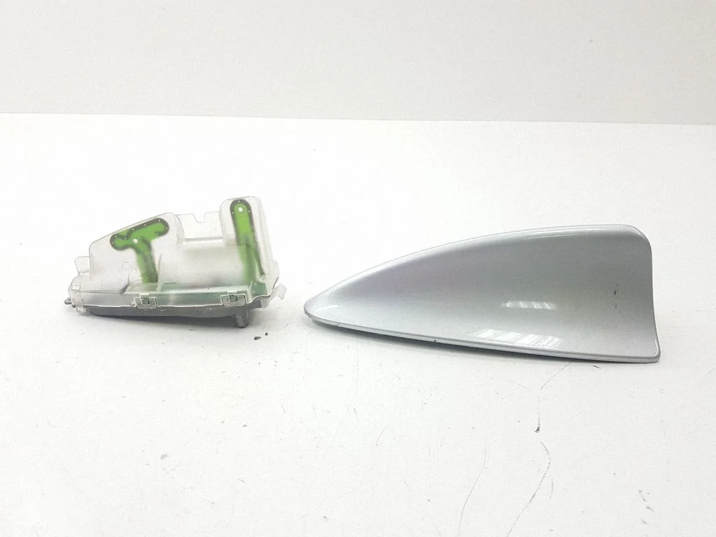 Radio antenna – BMW 7 Series E65 E66 (2001-2008)