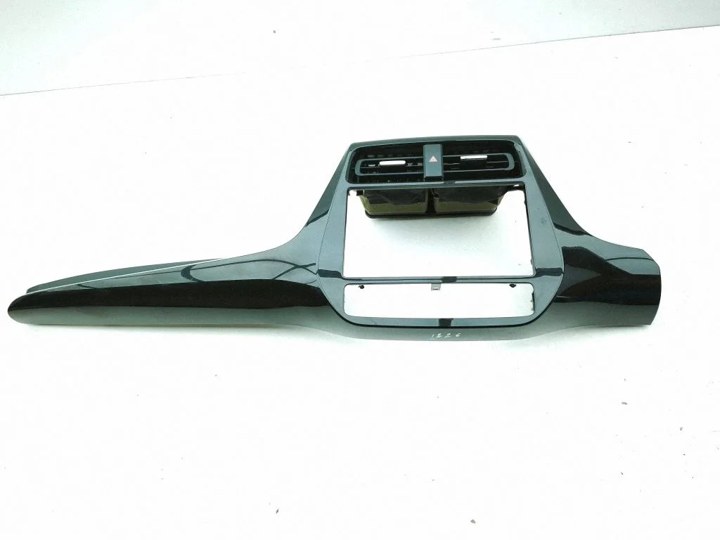 Armatuurlaua viimistlus – Toyota Prius (XW50) (2015-2023)