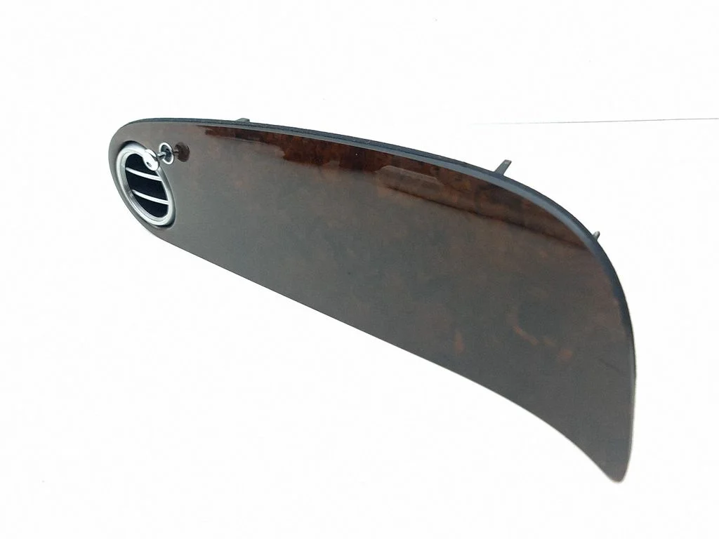 Panel trim 3W245A