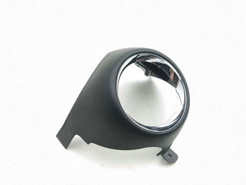 Paneļa apdare – kreisā