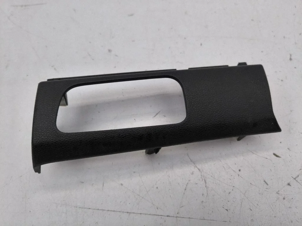 Panel trim – KIA Niro (2016-2022)