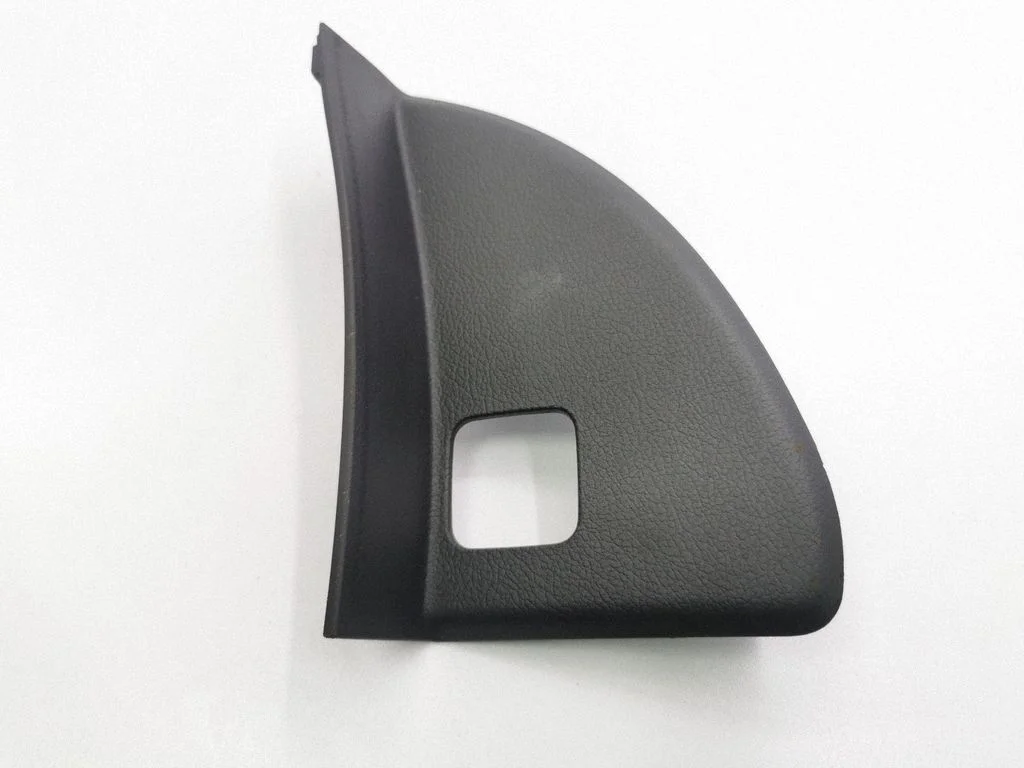 Armatuurlaua viimistlus – Mitsubishi Outlander (2013-2021)