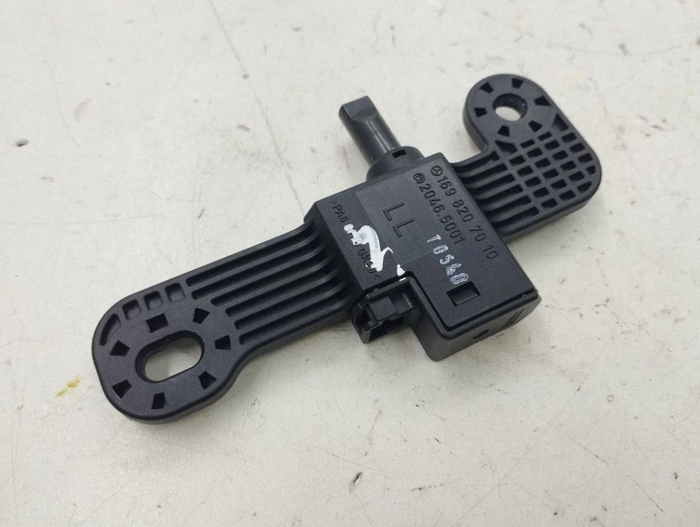Seat pressure sensor 1698207010