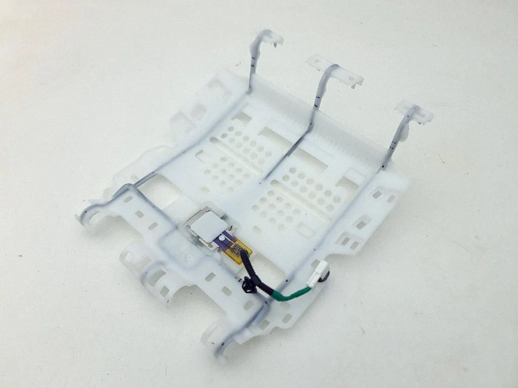 Sēdekļa spiediena sensors – priekšējā kreisā