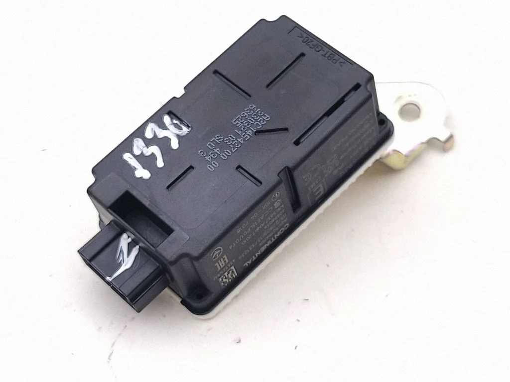 Riepu spiediena vadības bloks 3716061M12