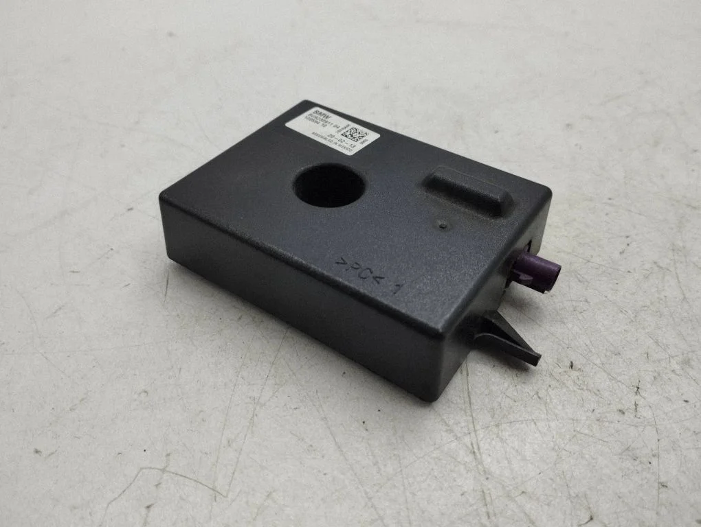 Antenna control unit 10859410