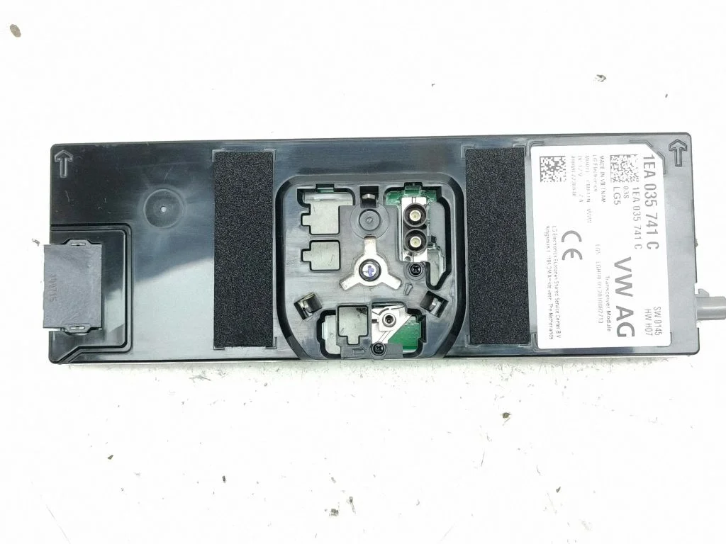 Antenni juhtplokk 1EA035741C