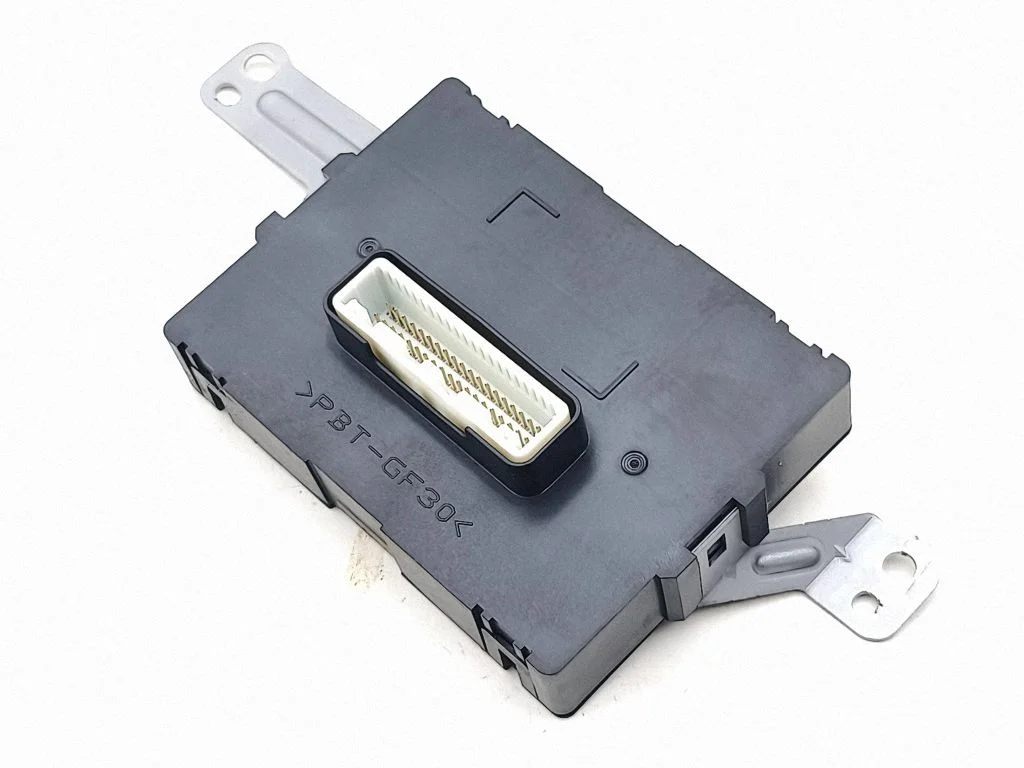 Gaisa kondicioniera/apsildes vadības bloks 3953086R10