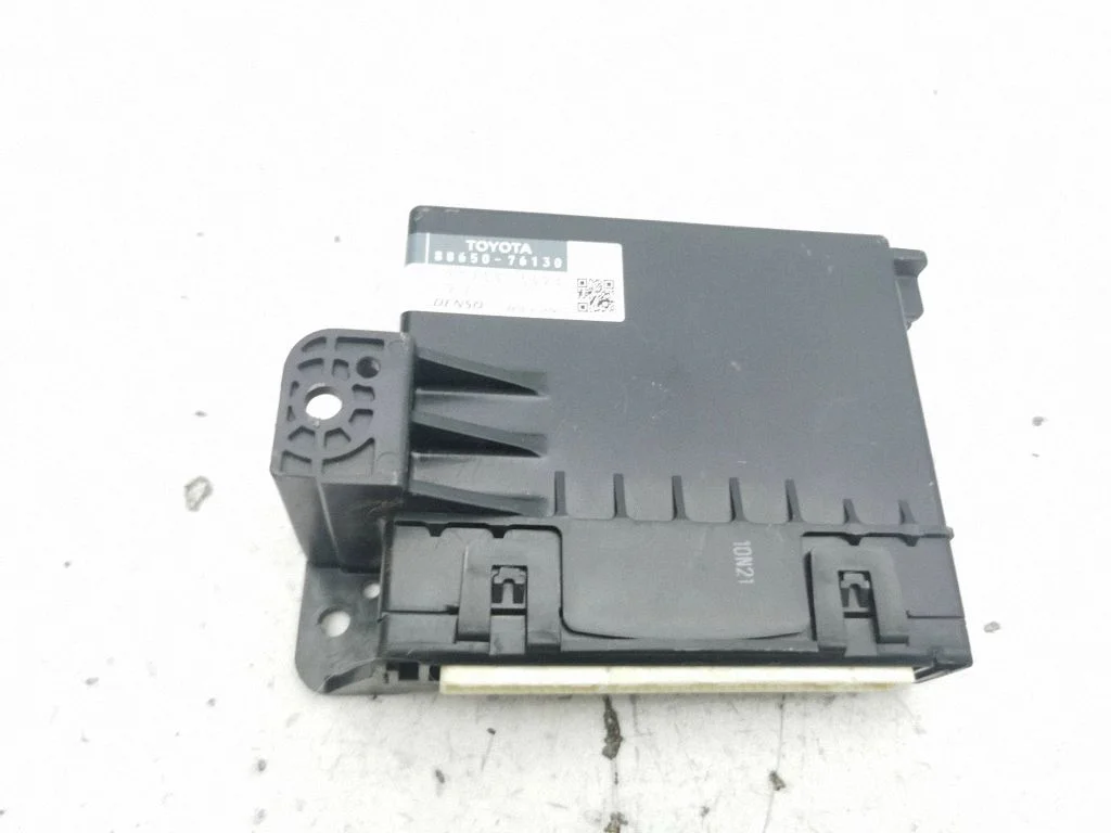 Air conditioning/heating control unit 8865076130