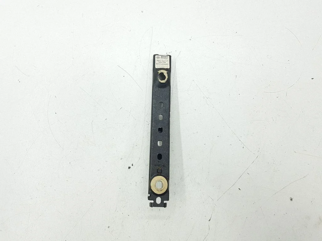 Seat belt adjustment motor – right