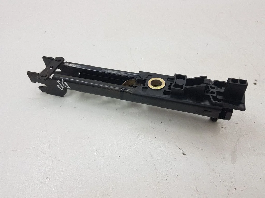 Silniczek regulacji pasa 3M51R611C46AC