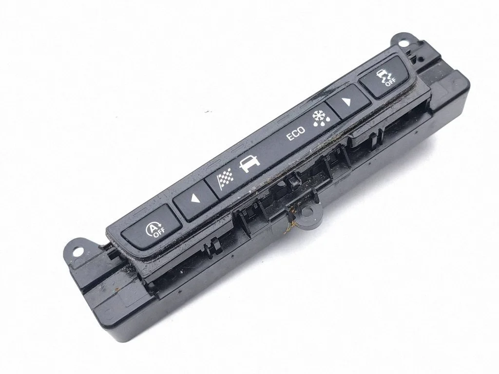 A set of switches – Jaguar F-Pace (2016-)