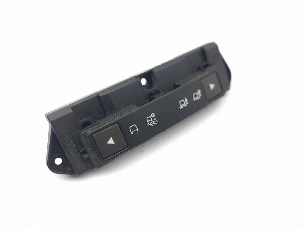 A set of switches – Land Rover Evoque I (2011-2018)