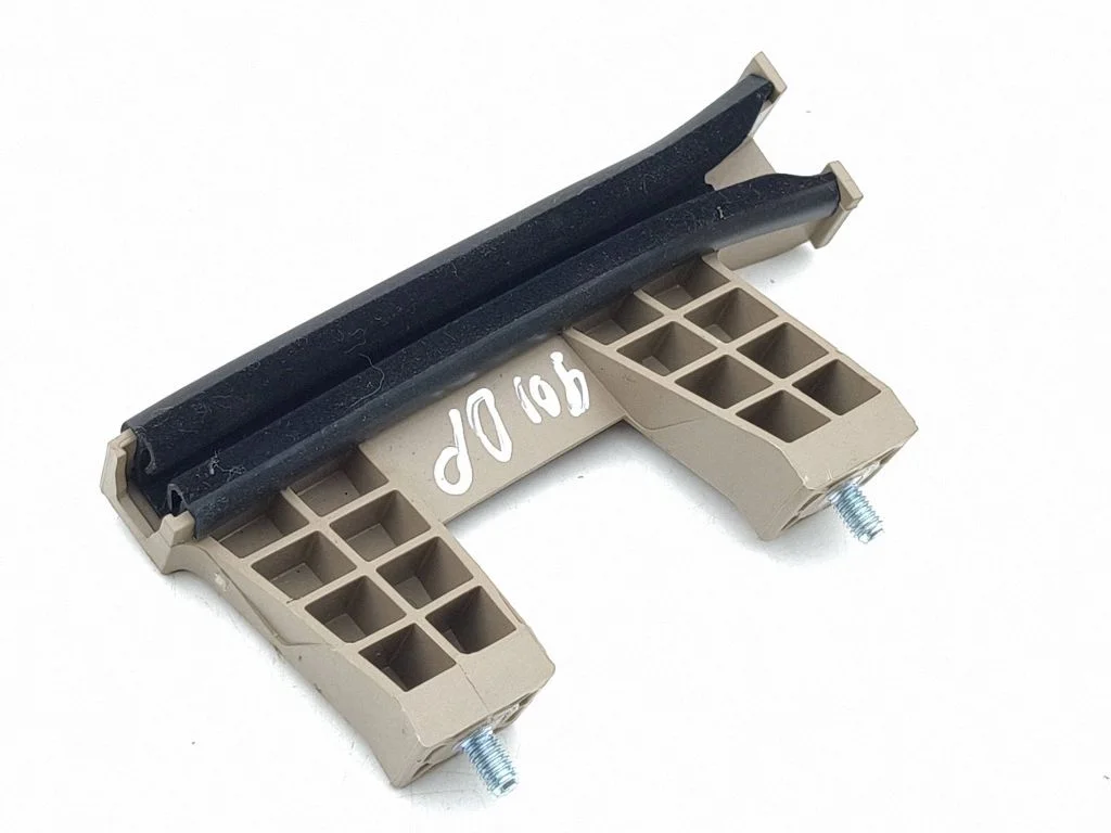 Esiukse klaasi juhtsiin – Hyundai Kona I (2017-2023)