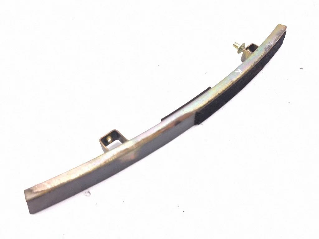 Front door windshield rail – right