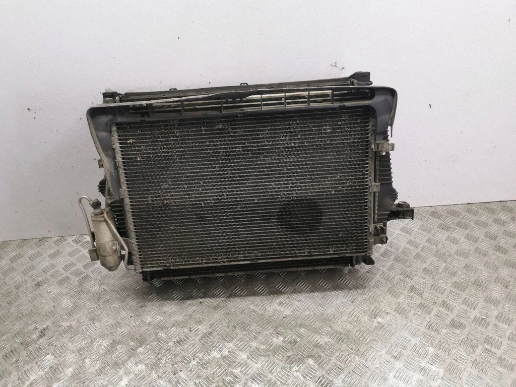 Radiator set 30665985