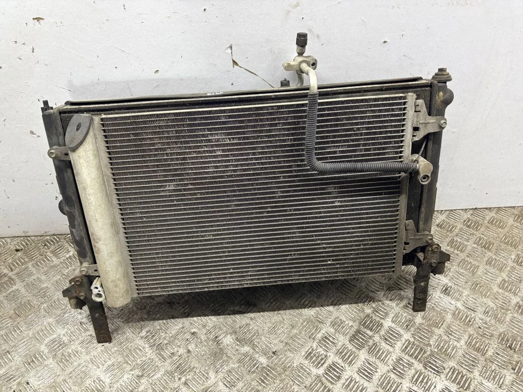 Radiator set 7M38200411F