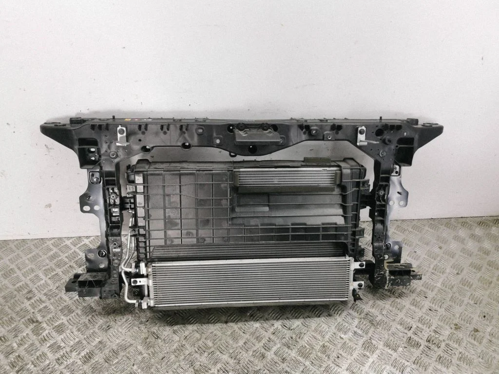 Radiaatorite komplekt 64101AO000