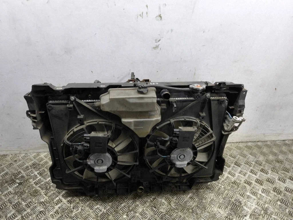Radiatoru komplekts