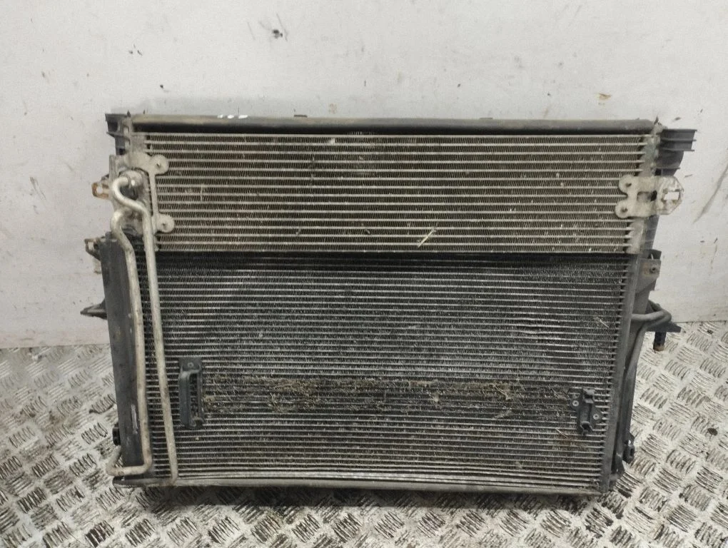 Radiator set 4L0260401A