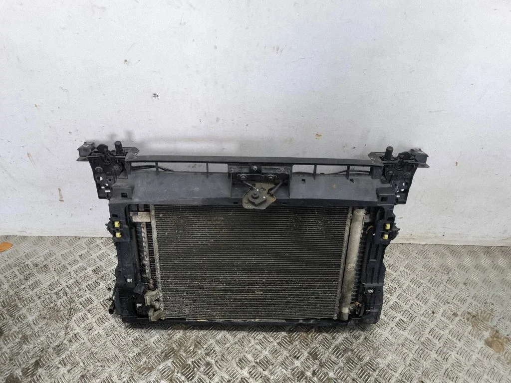 Radiatoru komplekts
