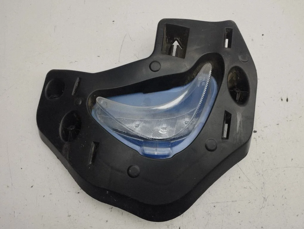 LED dienas gaismas lukturis 266059193R