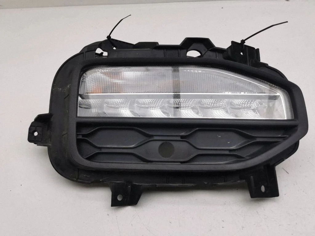Światło do jazdy dziennej LED 2GA941056C