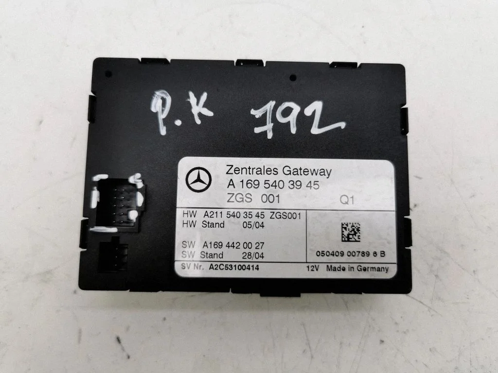 Gateway control module A1695403945