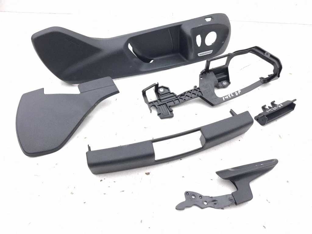 Seat trim 3J0881318