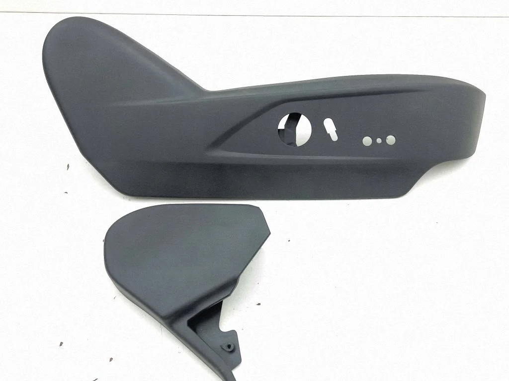 Seat trim R62184
