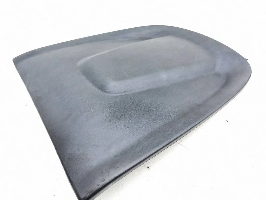Seat trim – front left