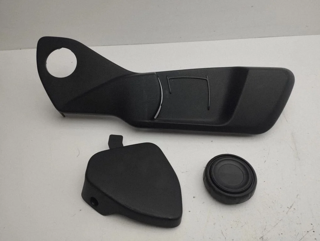 Seat trim 9824488880