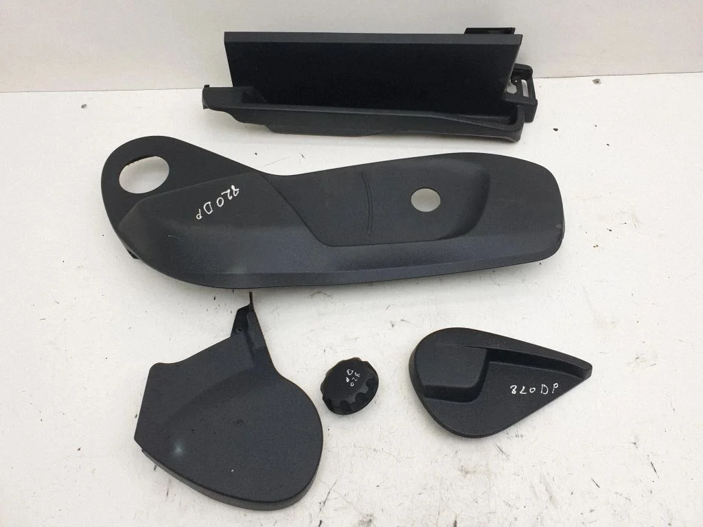 Seat trim EM2BR62184B