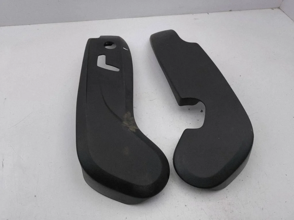 Seat trim – front left