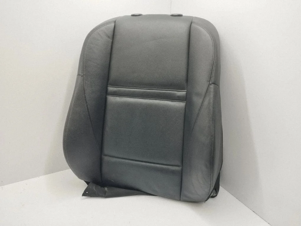 Seat trim 7161063A102