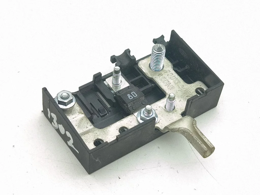 Battery relay fuse P00134077A
