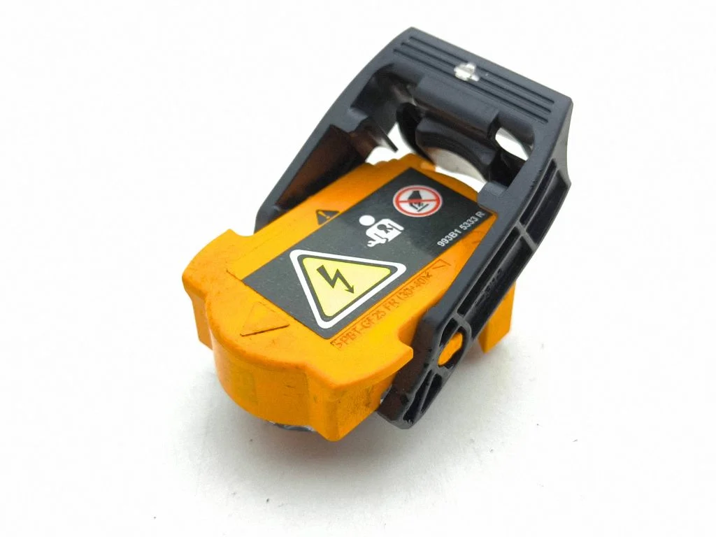 Bezpiecznik akumulatora 993B15333R – Renault Austral (2023-)