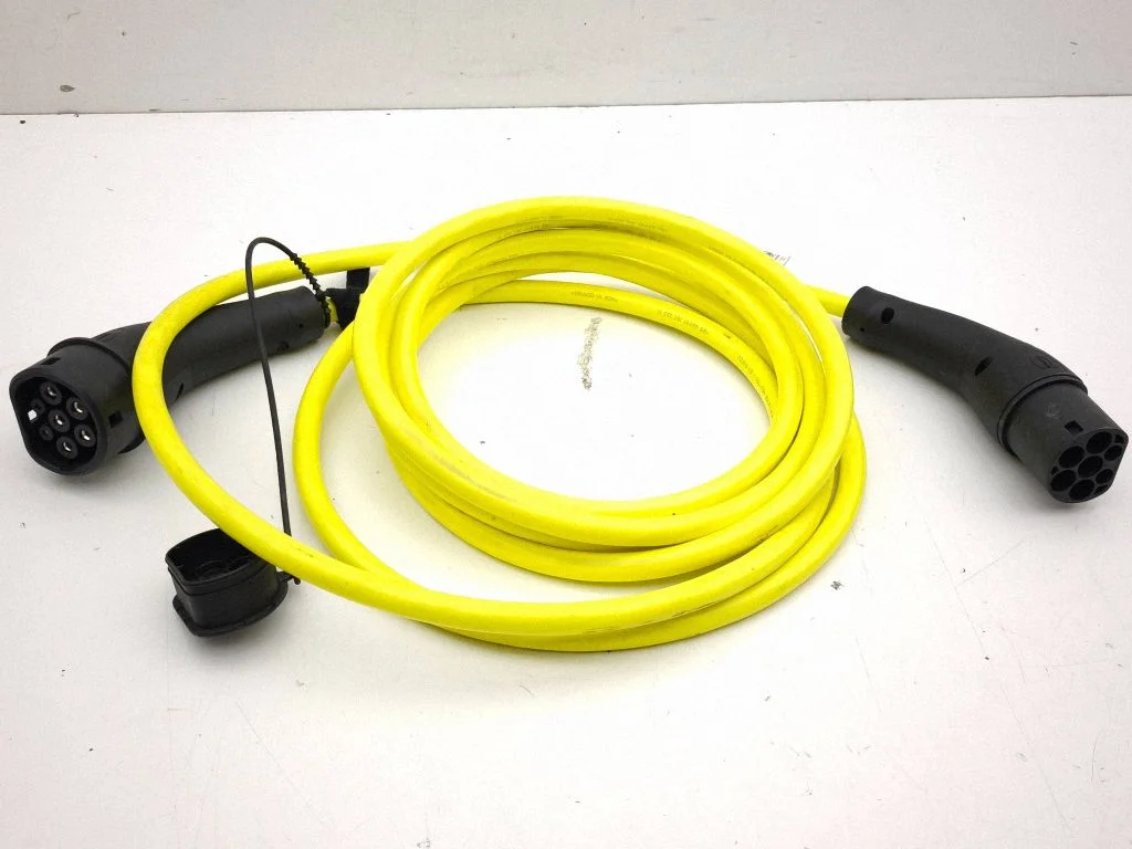 Electric car charging cable 1EA971639P