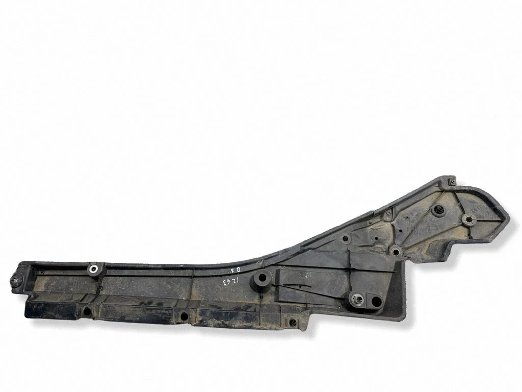 Külgmine põhjakaitse – Toyota RAV 4 (XA50) (2018-)