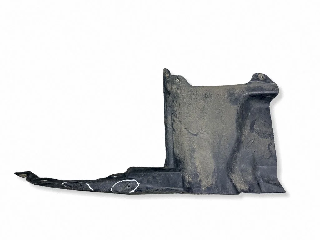 Külgmine põhjakaitse – Toyota Prius (XW50) (2015-2023)