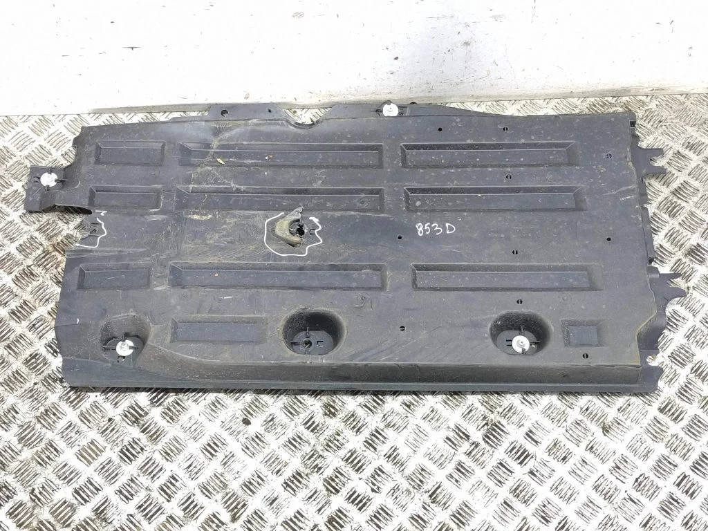 Side bottom protection – right
