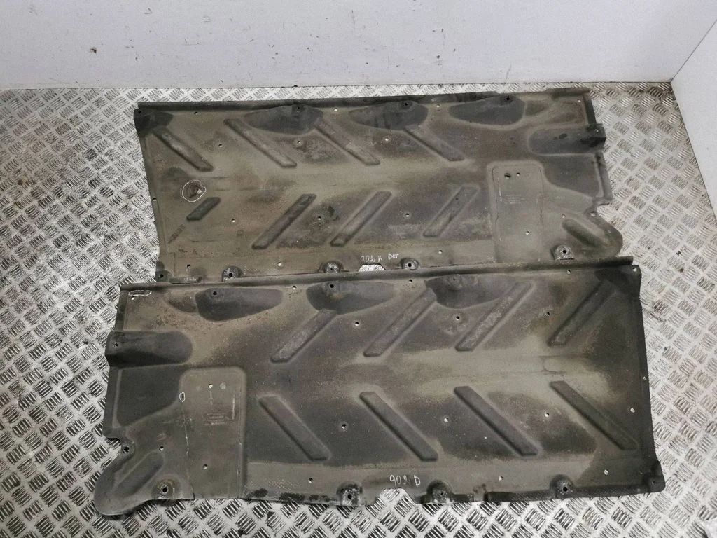 Side bottom protection A2466840100