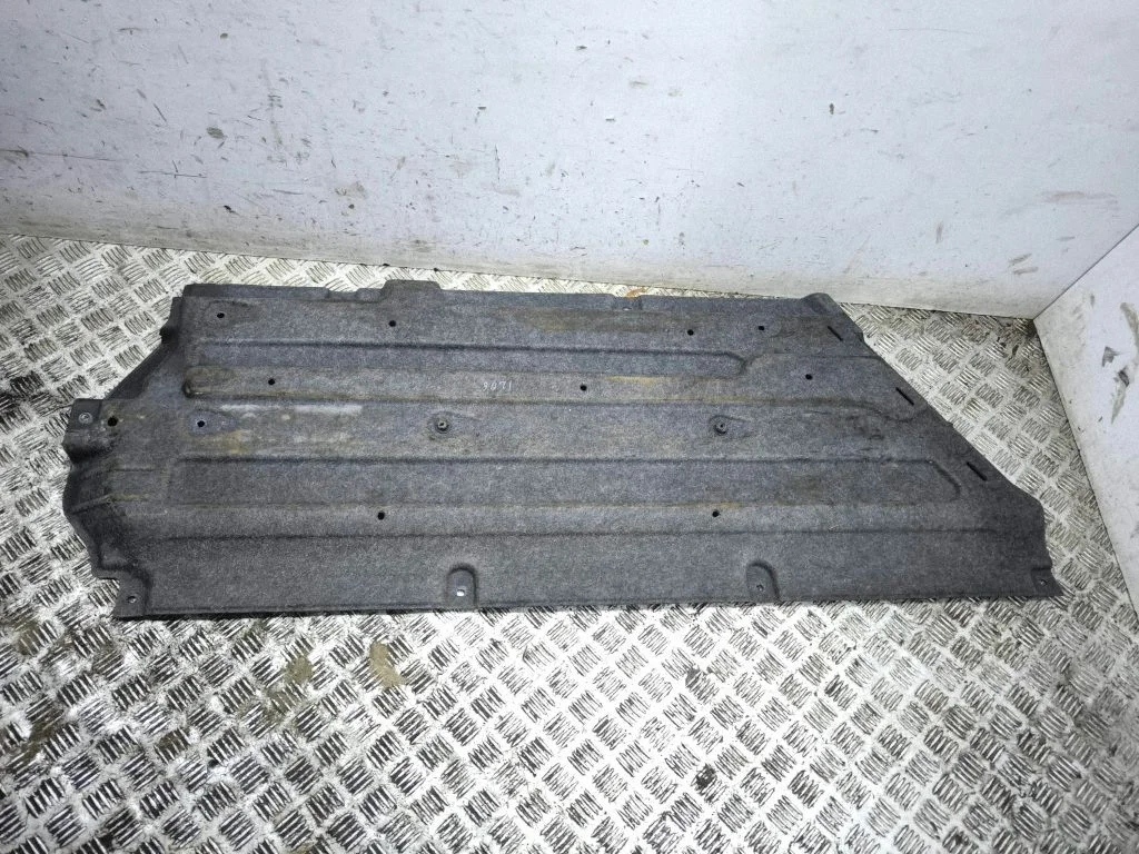 Side bottom protection – left