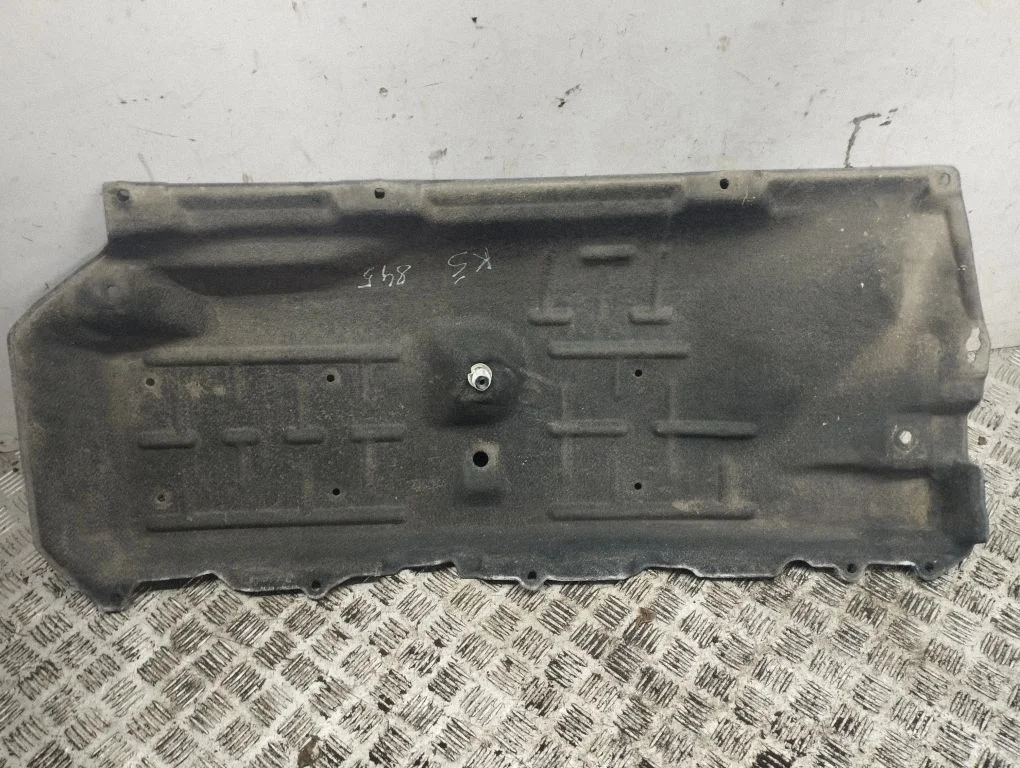 Külgmine põhjakaitse – Nissan Qashqai J12 (2021-)